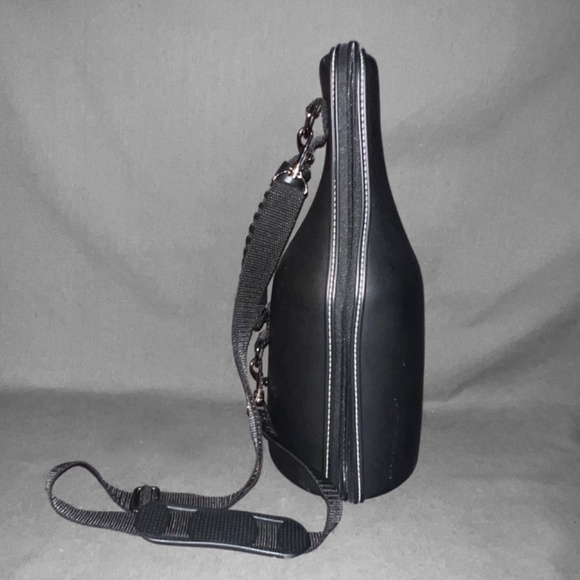 Sophisticated Black and Silver Bar Accessories Set - Picture 2 of 8